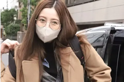片瀬那奈の画像３